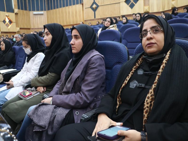 تجلیل از پژوهشگران برتر دانشگاه سال 1404