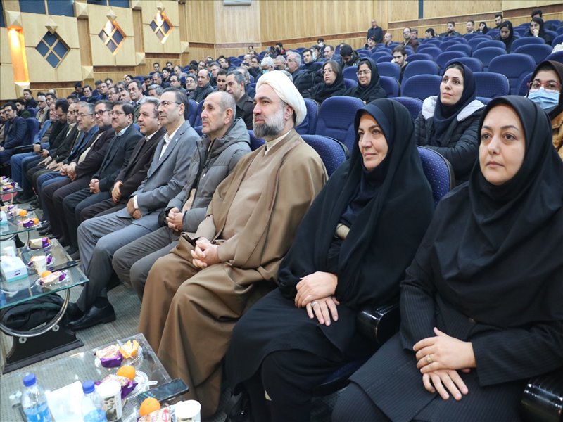 تجلیل از پژوهشگران برتر دانشگاه سال 1404