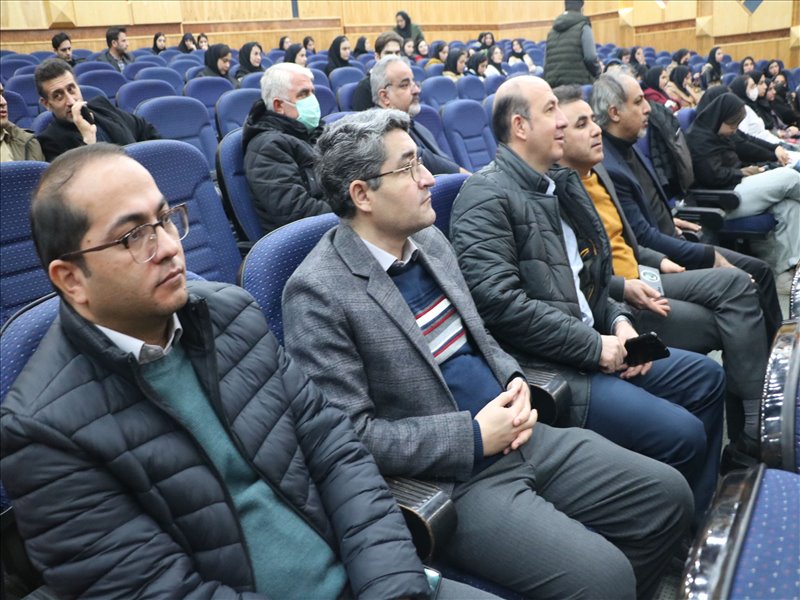 تجلیل از پژوهشگران برتر دانشگاه سال 1404