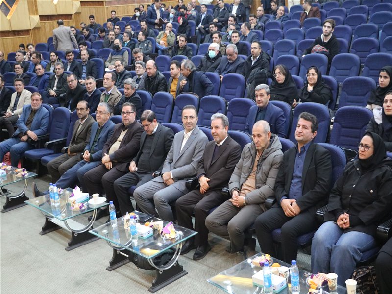 تجلیل از پژوهشگران برتر دانشگاه سال 1404