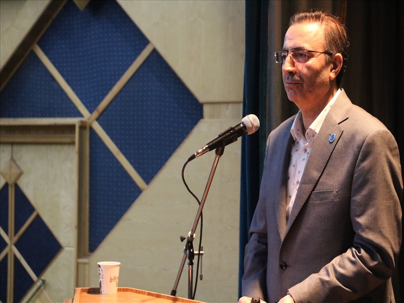 تجلیل از پژوهشگران برتر دانشگاه سال 1404