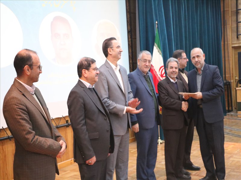 تجلیل از پژوهشگران برتر دانشگاه سال 1404