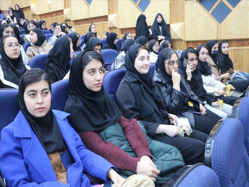 آیین معارفه نودانشجویان دانشگاه شهید مدنی آذربایجان
