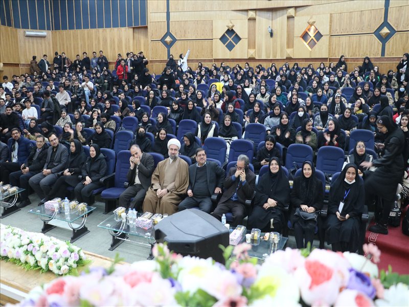 آیین معارفه نودانشجویان دانشگاه شهید مدنی آذربایجان