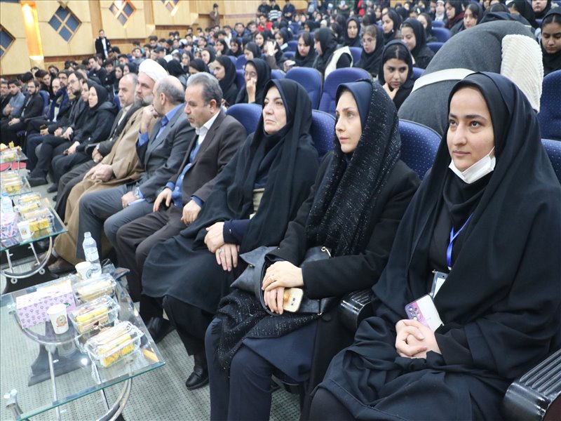 آیین معارفه نودانشجویان دانشگاه شهید مدنی آذربایجان