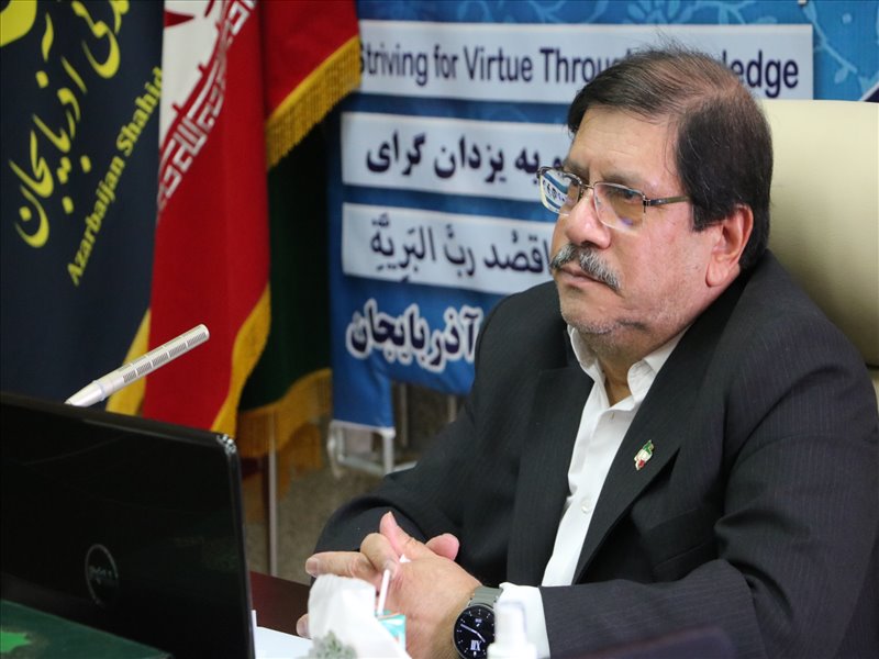 مراسم تجلیل از سرآمدان آموزشی دانشگاه شهید مدنی آذربایجان