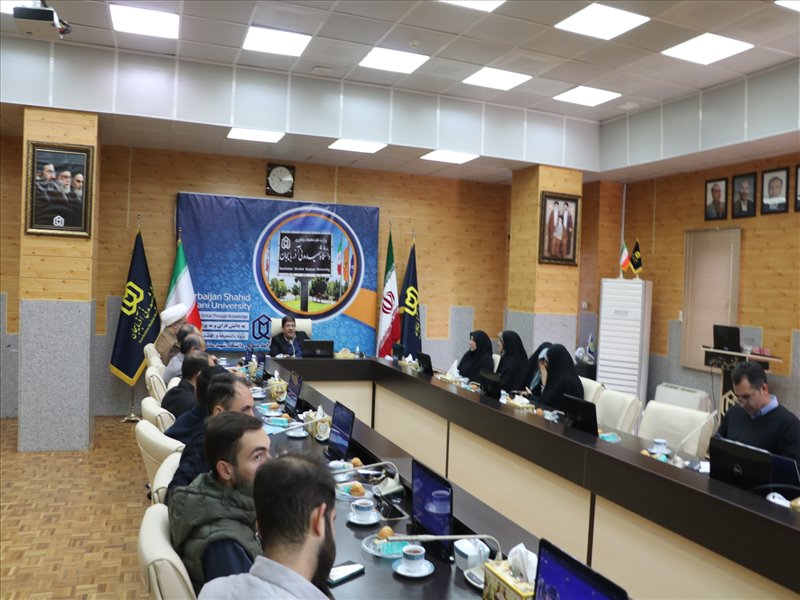  تودیع و معارفه مسئولان بخش‌های برادران و خواهران هیئت عاشقان ثارالله دانشگاه