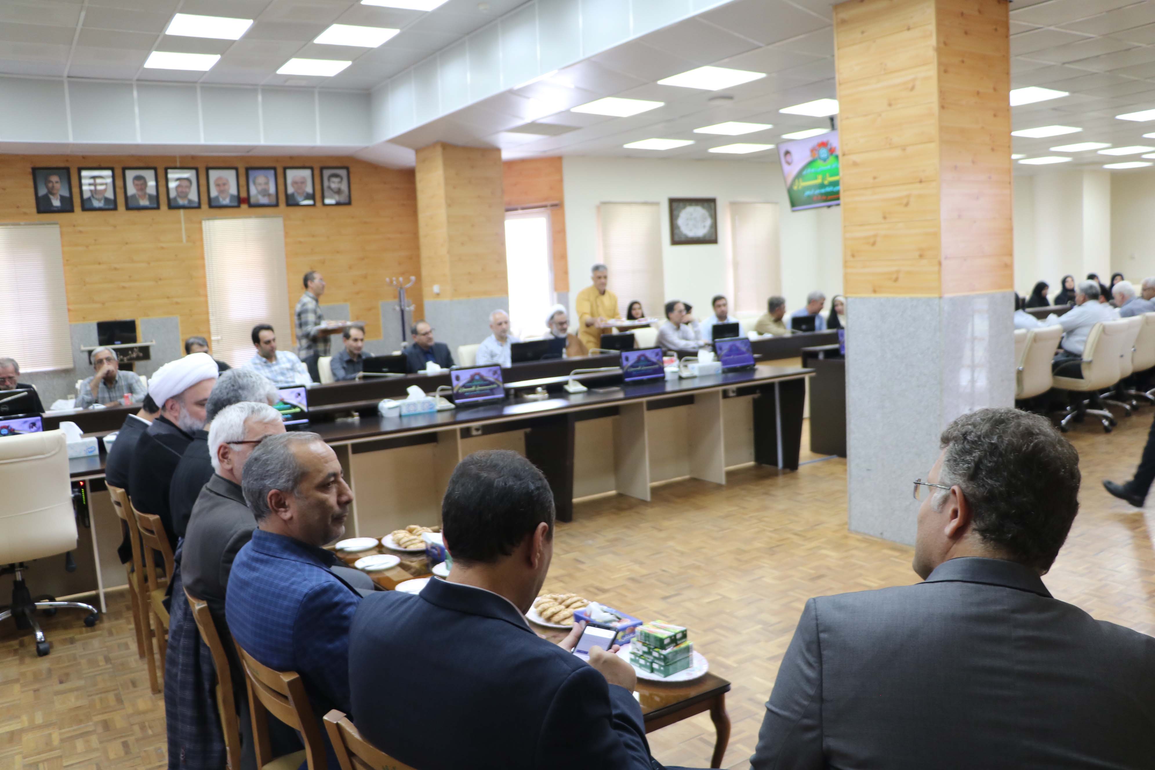 دیدار رئیس دانشگاه با دانشگاهیان 21 تیر