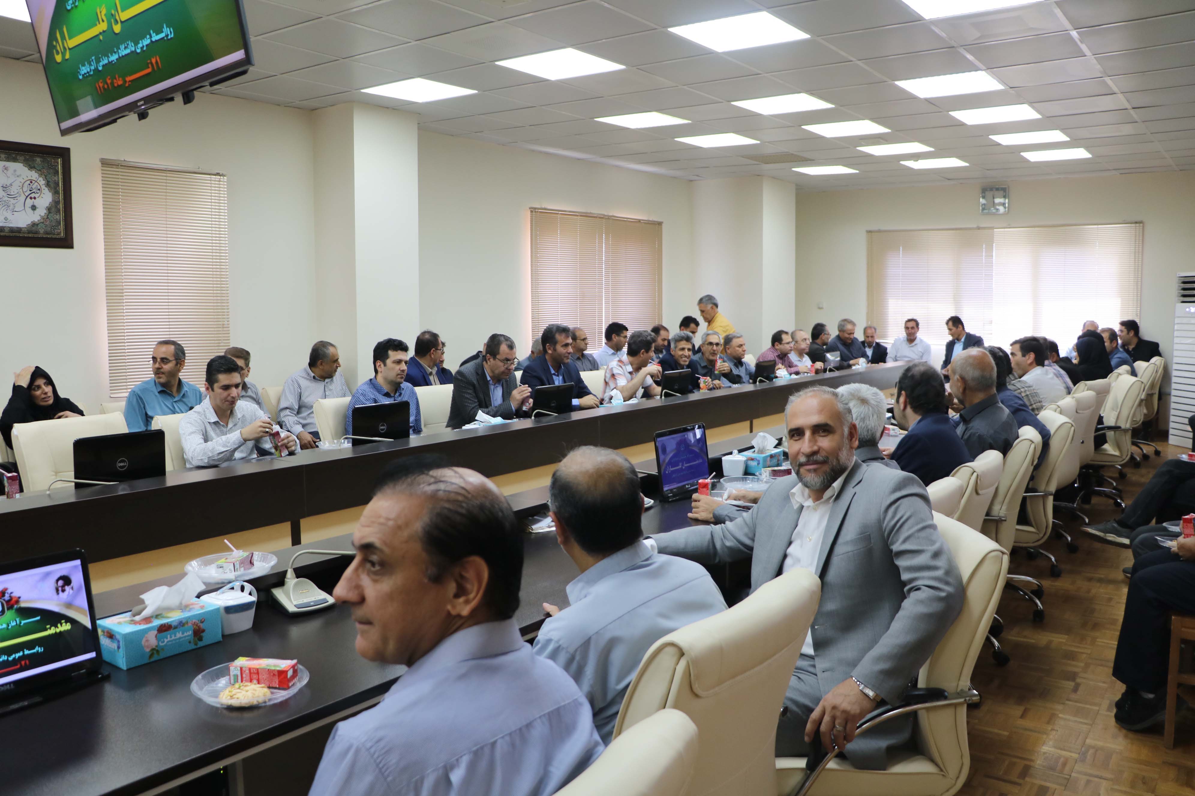 دیدار رئیس دانشگاه با دانشگاهیان 21 تیر
