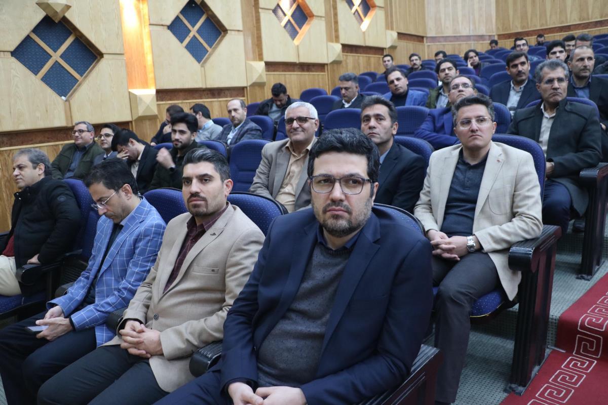 تجلیل از پژوهشگران برتر دانشگاه سال 1404