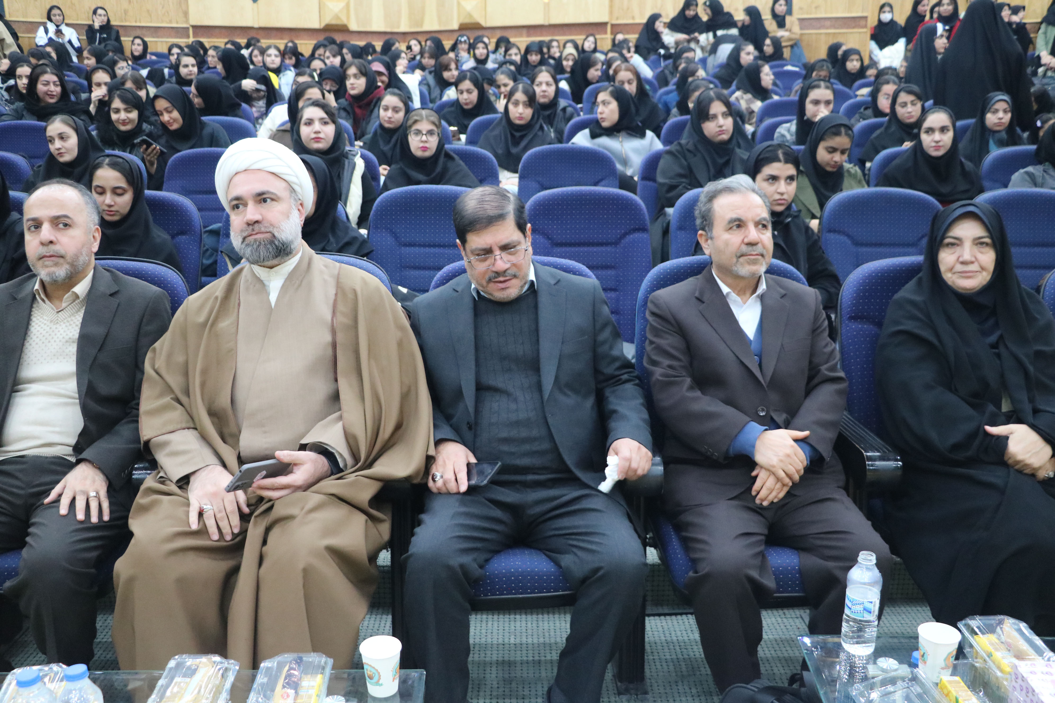 آیین معارفه نودانشجویان دانشگاه شهید مدنی آذربایجان